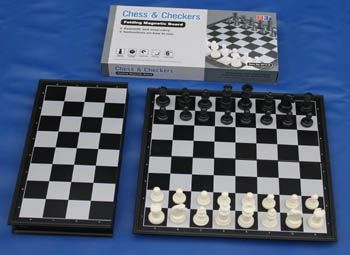 MAGNETIC MIDDLE SIZE CHESS & CHECKER